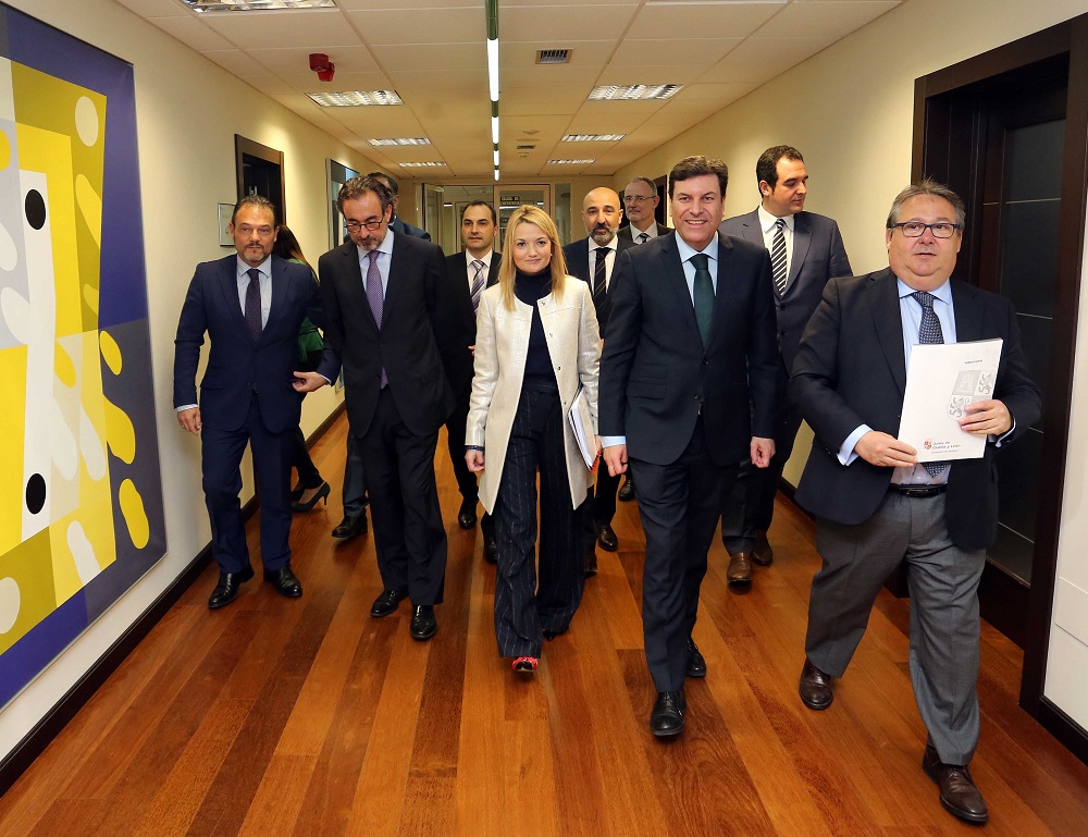 La Junta de Castilla y León firma un convenio con nueve mutuas para impulsar la formación en riesgos laborales
