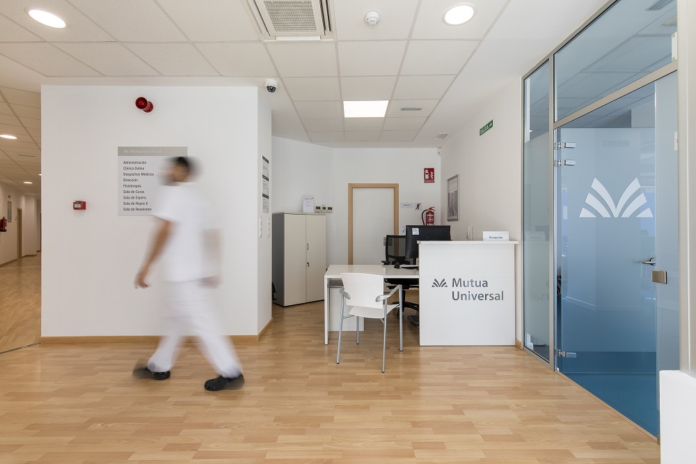 Mutua Universal inaugura un nuevo centro asistencial de referencia en la ciudad de Granada Mutua Universal inaugura un nuevo centro asistencial de referencia en la ciudad de Granada