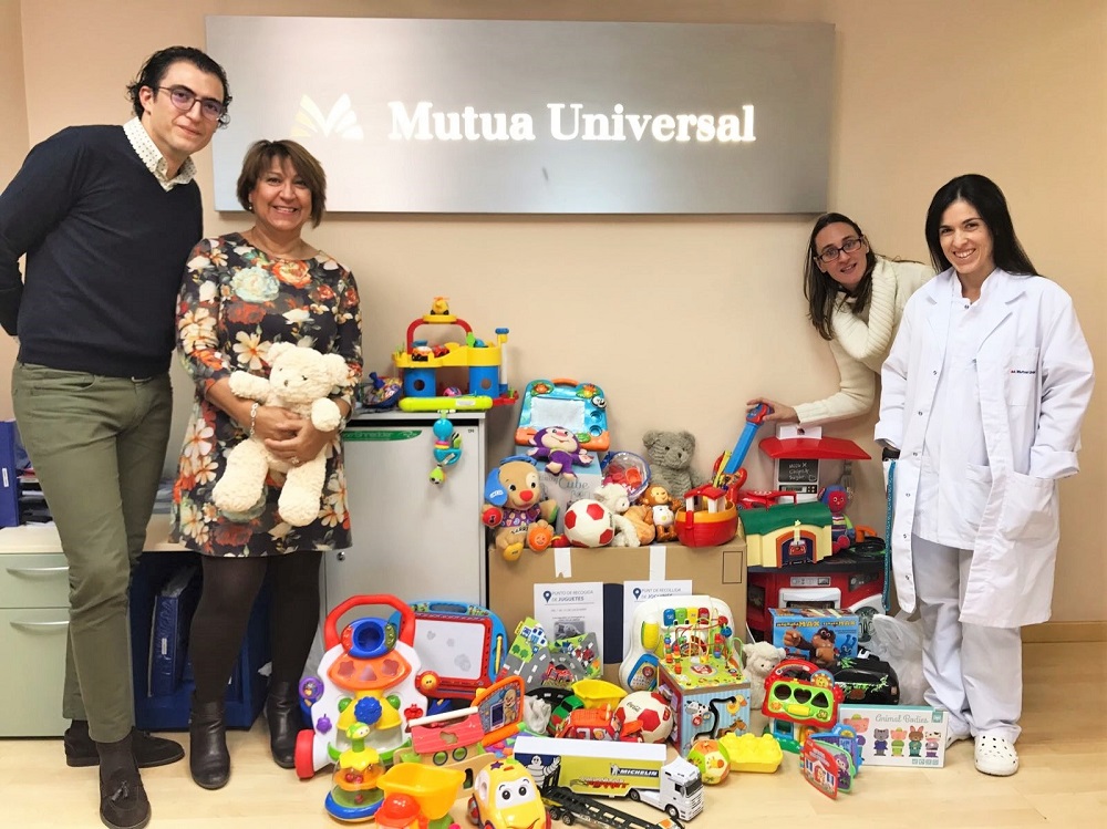 Casi 6.000 juguetes han sido recogidos en los centros asistenciales de Mutua Universal con la campaña solidaria “Unamos esfuerzos, regalemos sonrisas”
