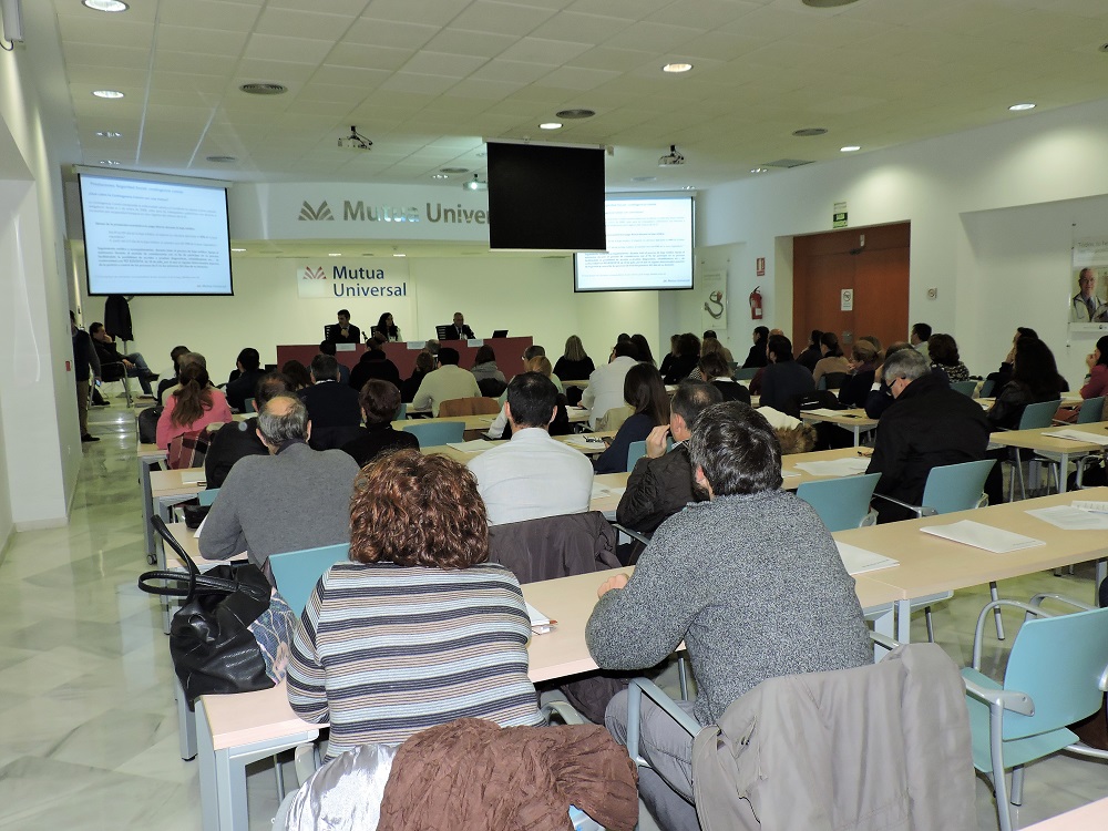 Assistents a la jornada informativa sobre la nova Llei de l'Autònom a Mutua Universal Sevilla