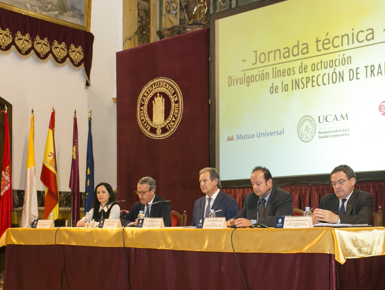 El Jefe de la Inspección de Trabajo de Murcia participa en la jornada técnica organizada por el Colegio de Graduados Sociales, Mutua Universal y la UCAM