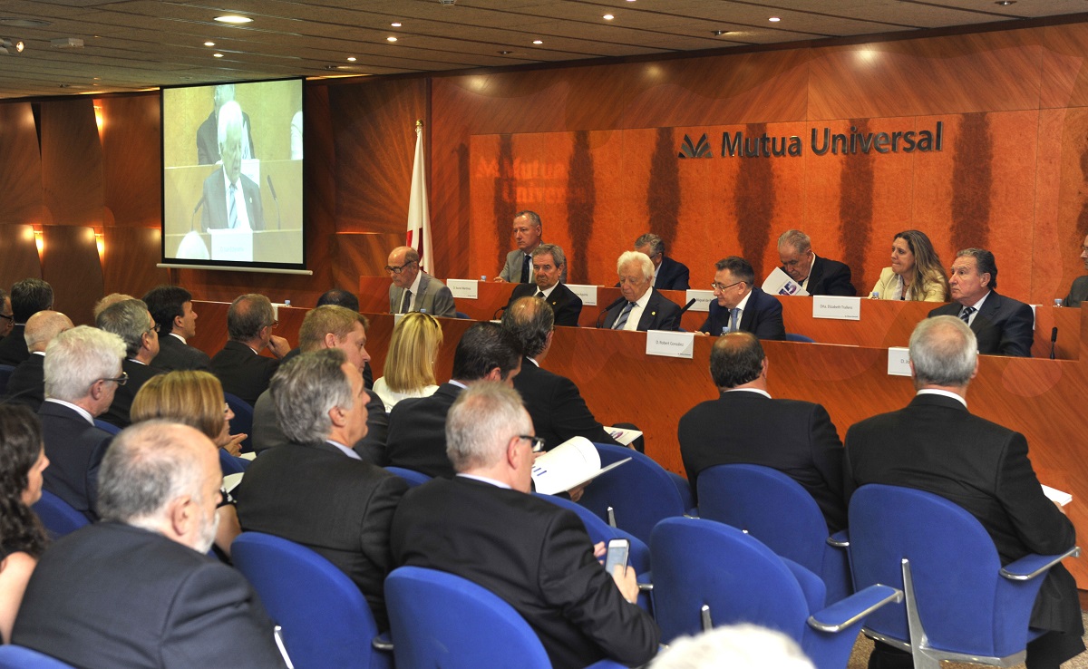 Convocatoria de Junta General Ordinaria de asociados a Mutua Universal 2019 Convocatoria de Junta General Ordinaria de asociados a Mutua Universal 2019
