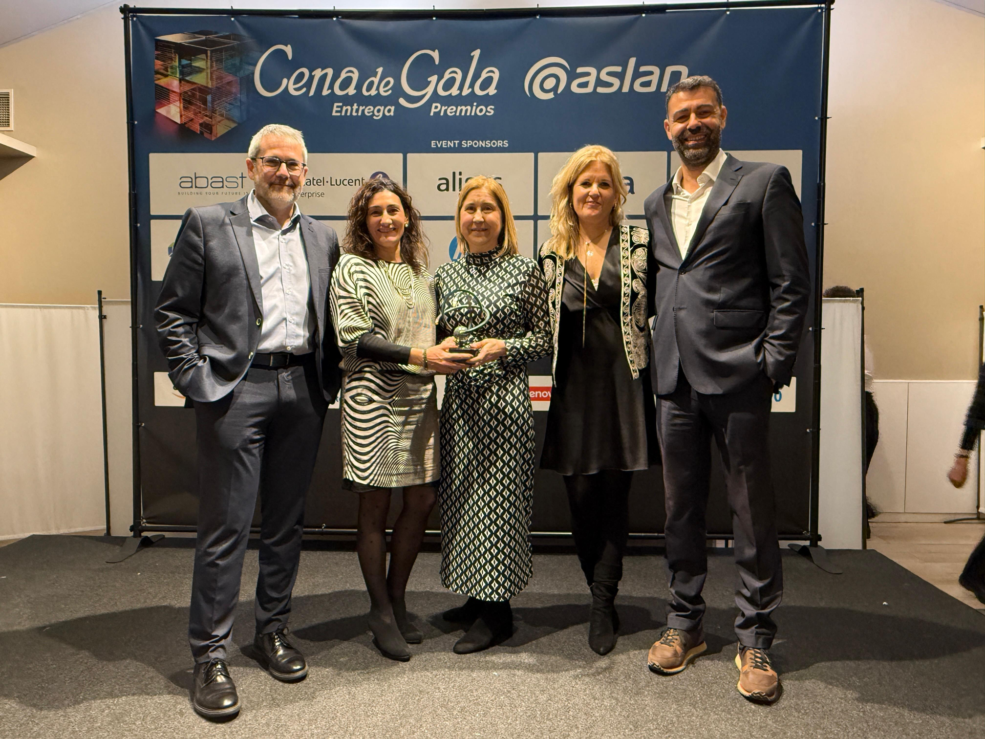 Mutua Universal galardonada en los Premios ASLAN de 'Transformación digital en la administración pública' por su proyecto de automatización de procesos Mutua Universal galardonada en los Premios ASLAN de 'Transformación digital en la administración pública' por su proyecto de automatización de procesos