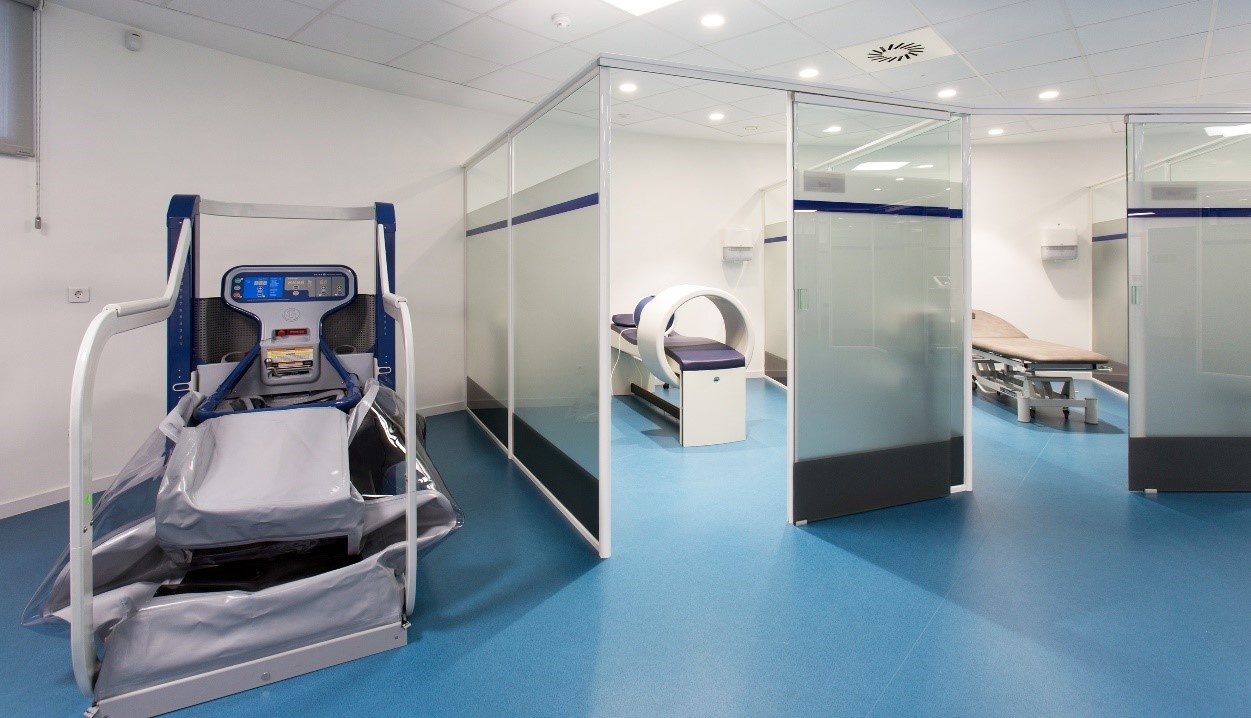 Sala de fisioterapia do centro de Mutua Universal en Logroño